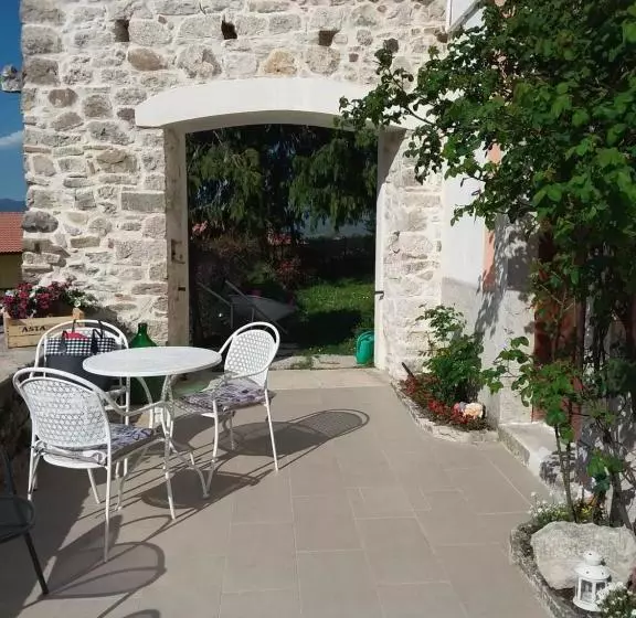 Aamiaismajoitus (B&B) Il Palazzetto Dei Briganti