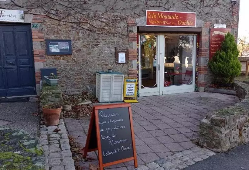 ベッドアンドブレックファースト La Ferriere