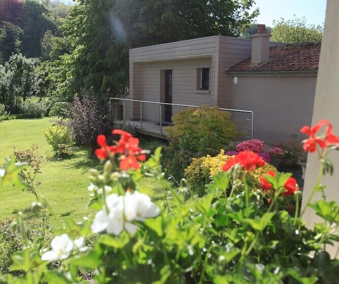 ベッドアンドブレックファースト Le Clos Du Miroir