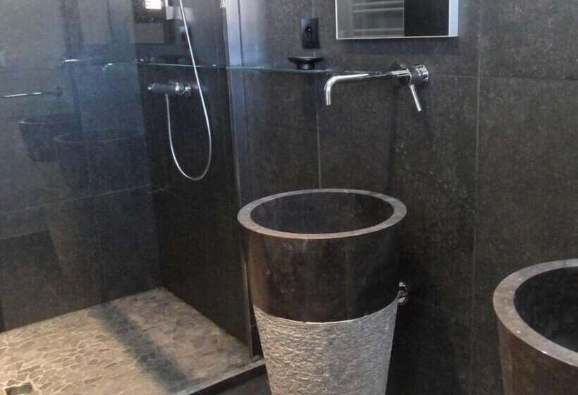 ベッドアンドブレックファースト Le Clos Du Miroir