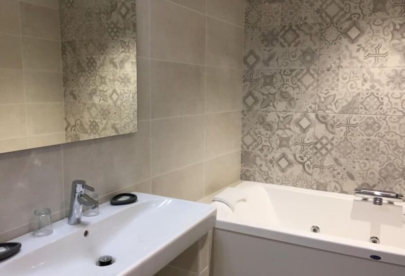 ベッドアンドブレックファースト Le Clos Du Miroir