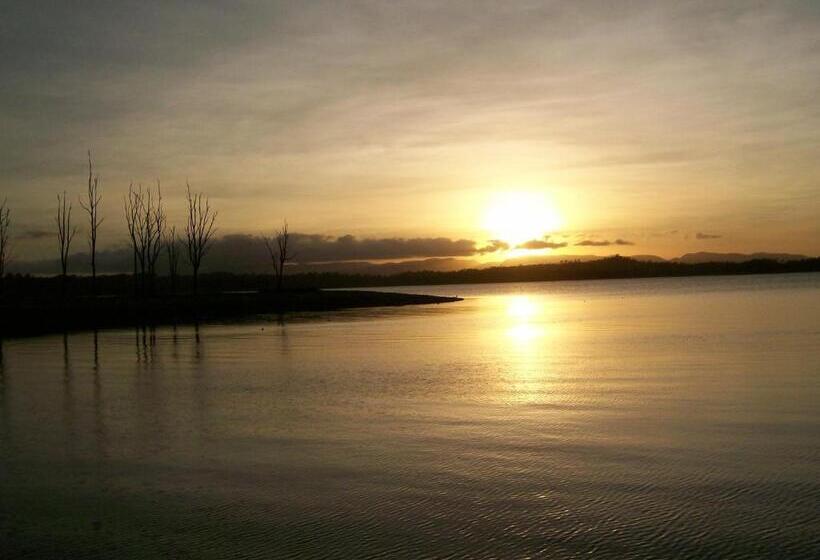 צימר Tinaroo Sunset Retreat