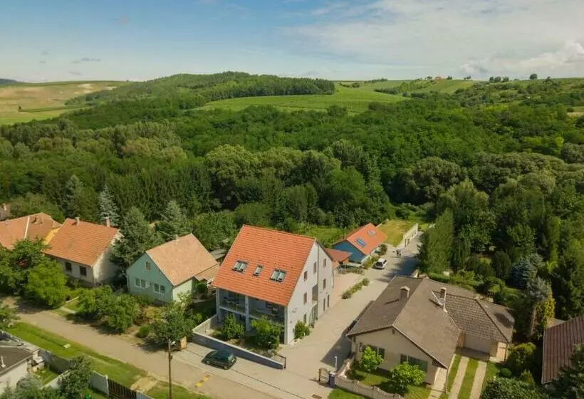 Aamiaismajoitus (B&B) Villa Rigo Panzió