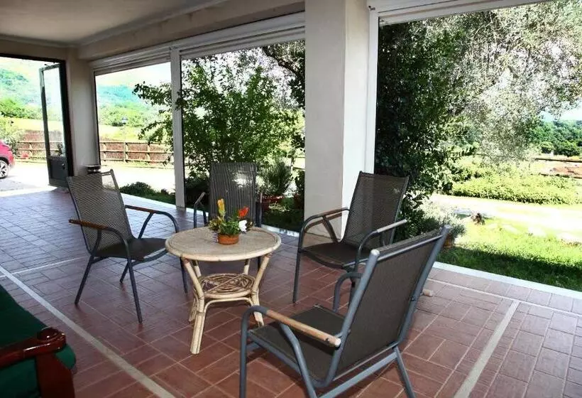 ホテル Agriturismo Varcodoro
