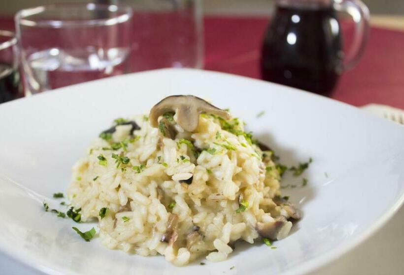 Отель Agriturismo Pialza