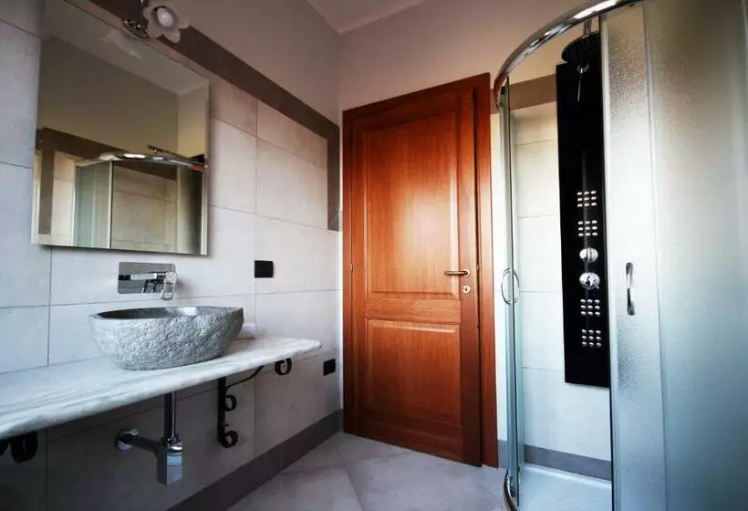 ホテル Agriturismo Pialza