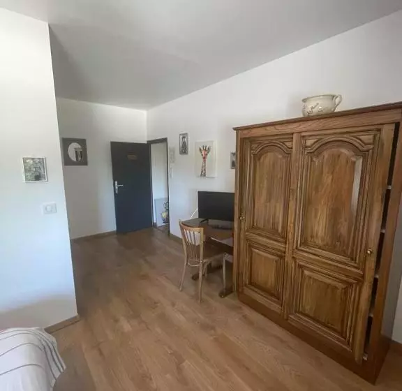 ホテル Ar Gavotenn