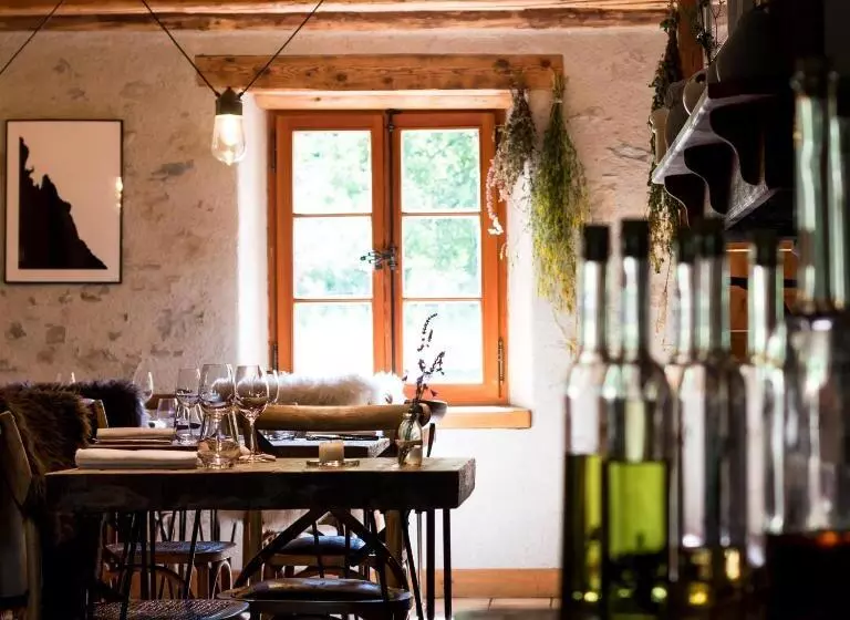 ホテル Auberge Le Moulin De Léré Restaurant Frédéric Molina 1 étoile