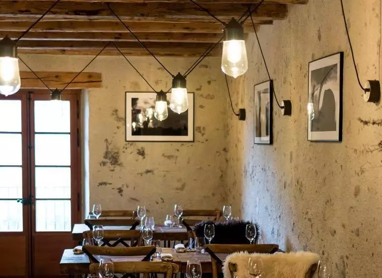 ホテル Auberge Le Moulin De Léré Restaurant Frédéric Molina 1 étoile