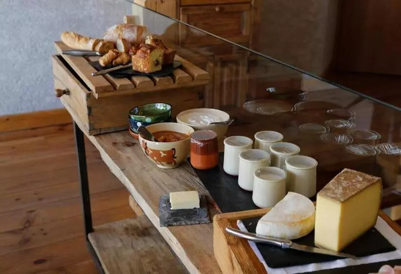 ホテル Auberge Le Moulin De Léré Restaurant Frédéric Molina 1 étoile