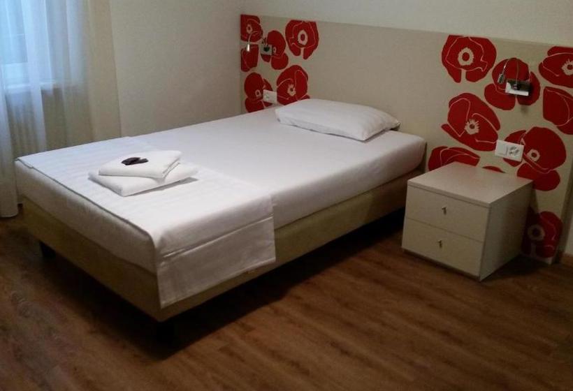 ホテル Ristorante Stazione Con Alloggio