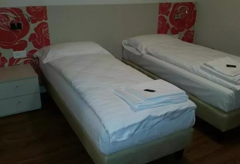 ホテル Ristorante Stazione Con Alloggio