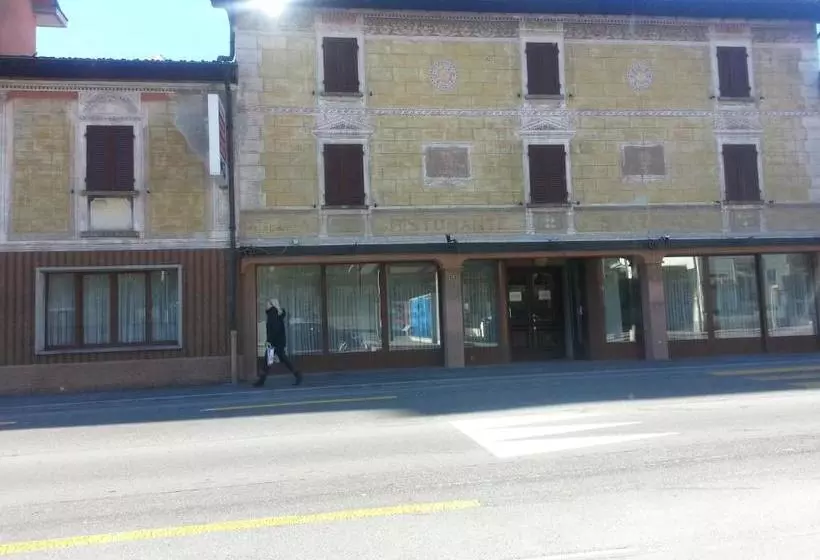 ホテル Ristorante Stazione Con Alloggio