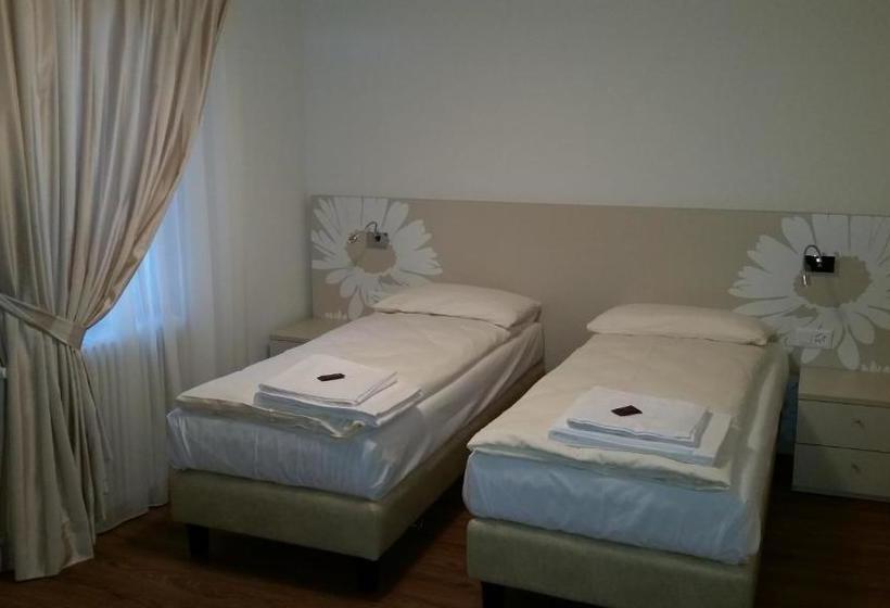 ホテル Ristorante Stazione Con Alloggio