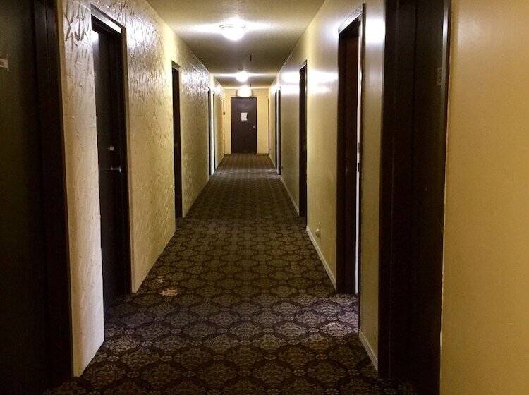 酒店 Villagers Inn