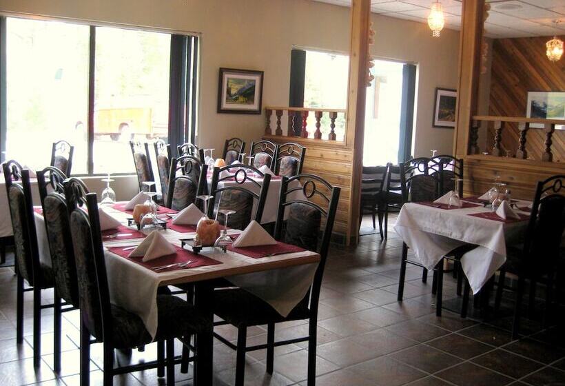 酒店 Villagers Inn