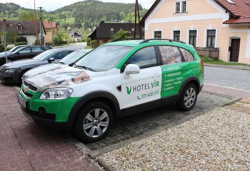 Hotel Vír