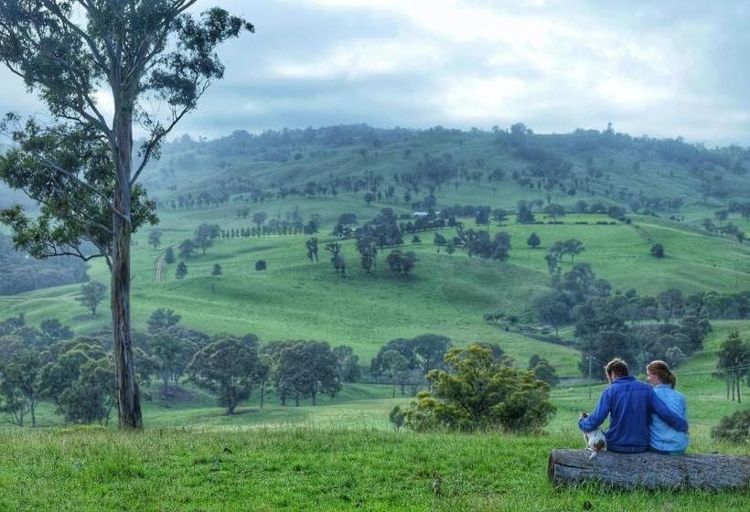 Отель Waterfall Way Farmstay