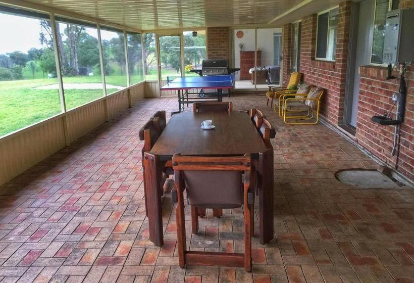 Отель Waterfall Way Farmstay