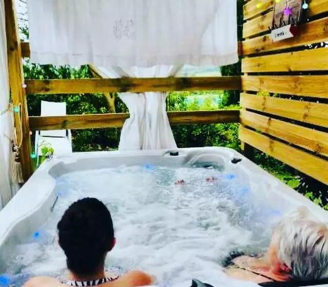 L'oustaou B&b Piscine & Spa