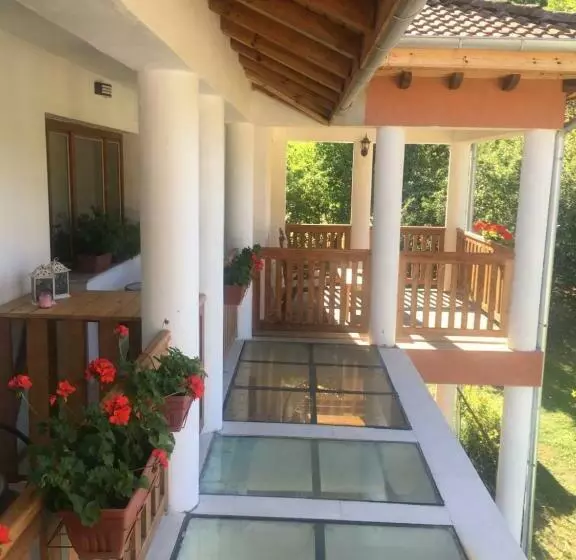 پانسیون Guest House Rest