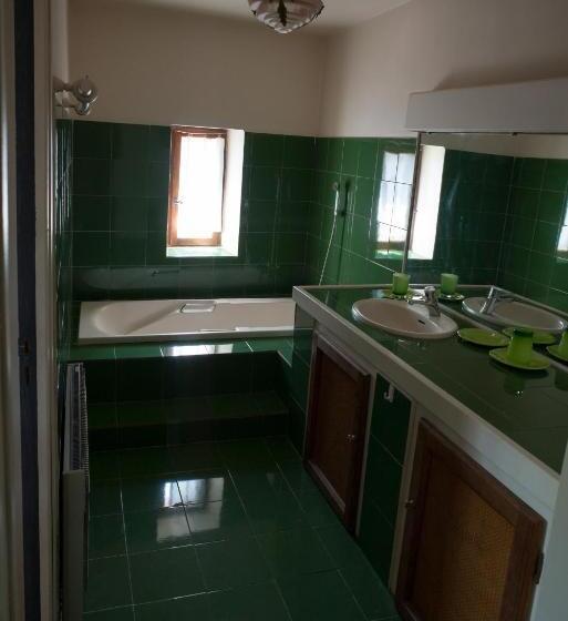 פנסיון Mas De Bombequiols