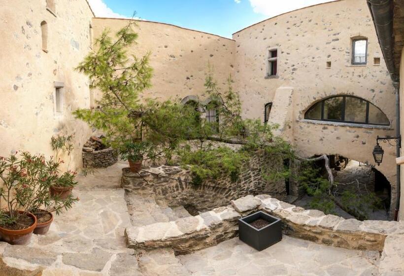 פנסיון Mas De Bombequiols