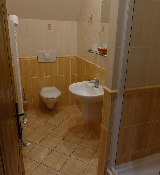 膳宿费 Penzion Mnich