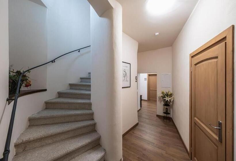 膳宿费 Penzion Mnich