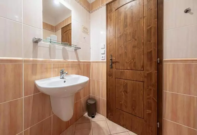 Majatalo Penzion Mnich