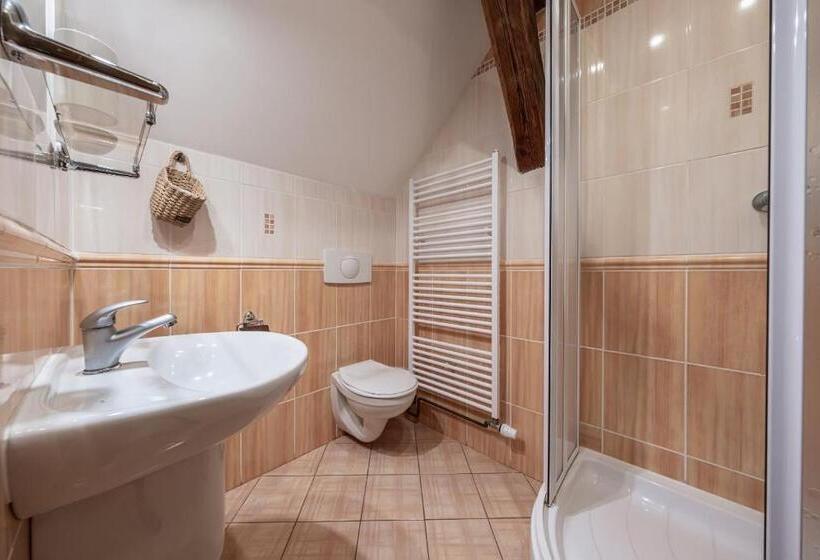 膳宿费 Penzion Mnich