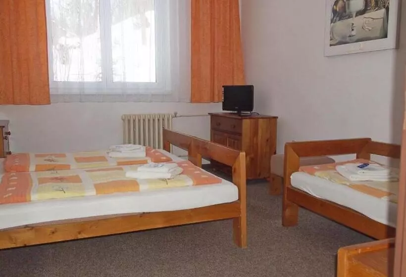 Majatalo Penzion Vápenka