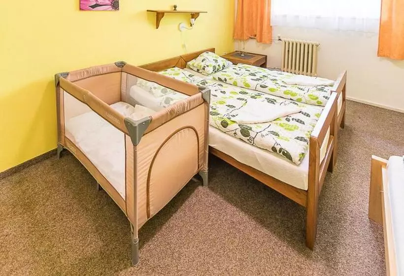 Majatalo Penzion Vápenka