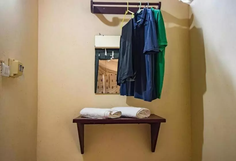 Lomakeskus Amritara Riverside Luxury Tents