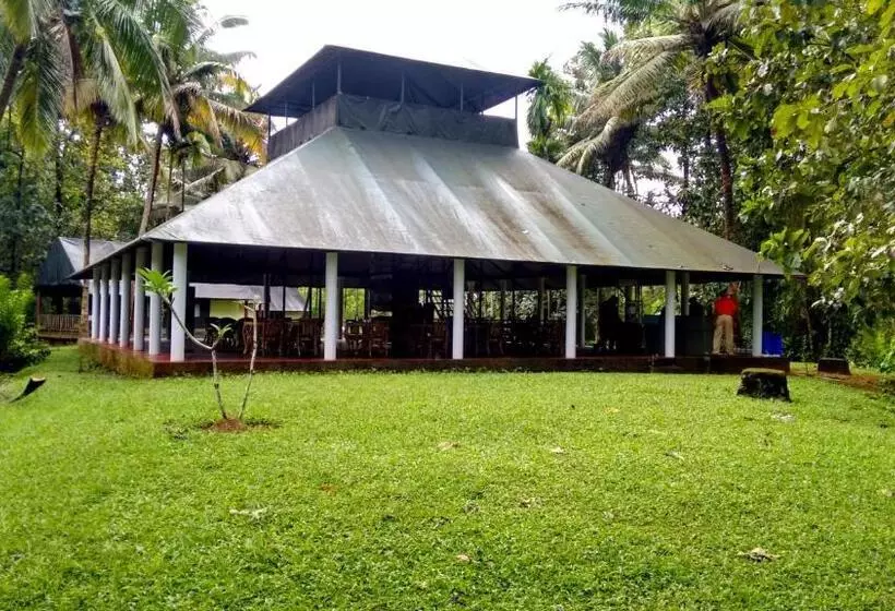 Lomakeskus Amritara Riverside Luxury Tents