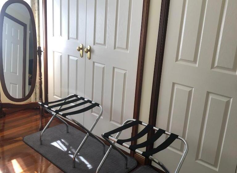 The Hideaway Luxury B&b Retreat