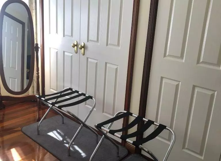 The Hideaway Luxury B&b Retreat