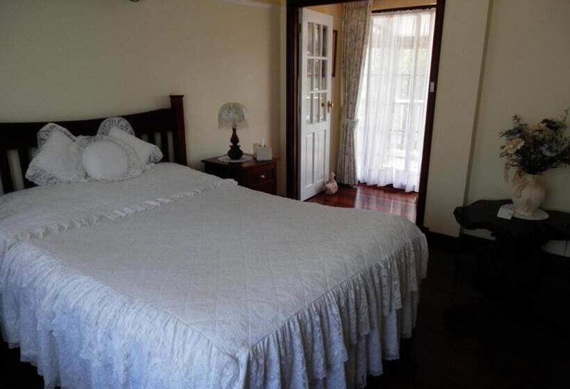 The Hideaway Luxury B&b Retreat