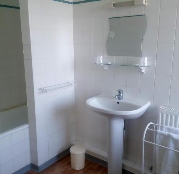 הוסטל Auberge Armoricaine