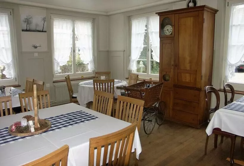 ユースホステル Landgasthof Bären