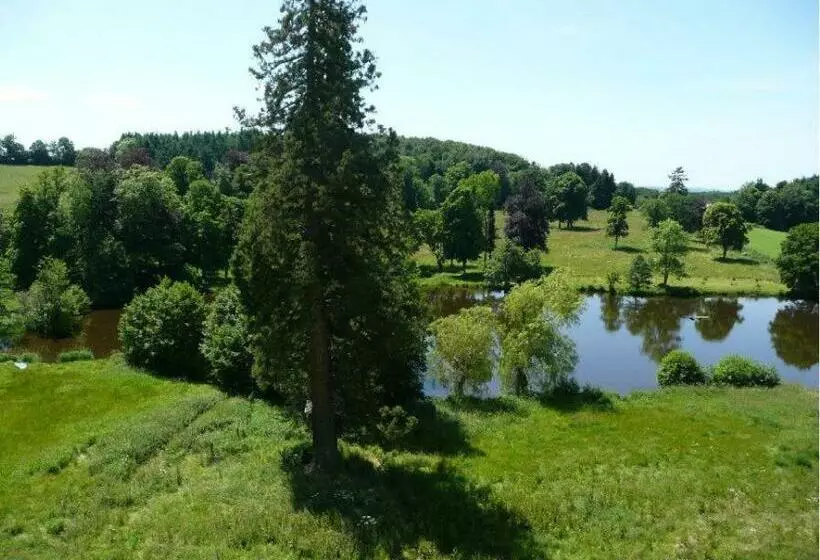 ベッドアンドブレックファースト Château De Saint Maixant