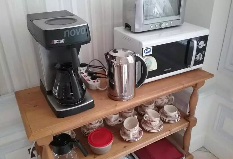 ベッドアンドブレックファースト Château Des Marronniers