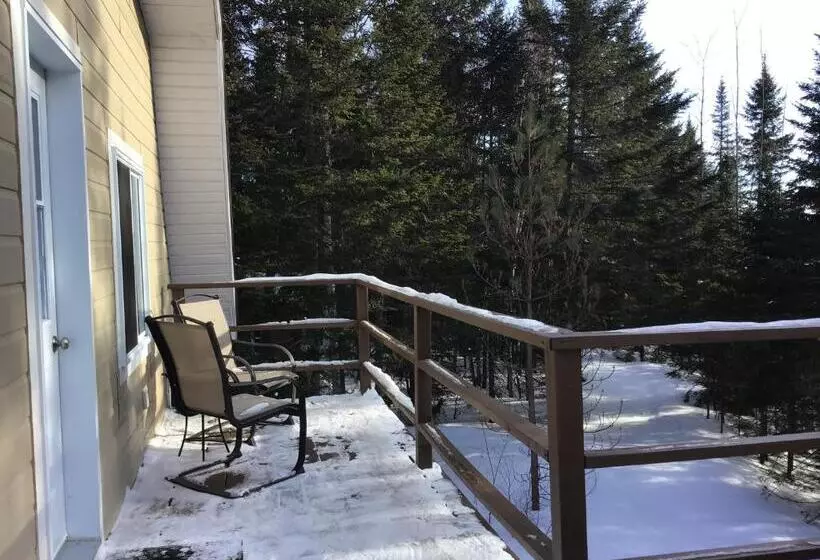 Aamiaismajoitus (B&B) Lodge Nature Laurentides