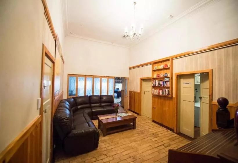 ベッドアンドブレックファースト The Old Convent Dalwallinu