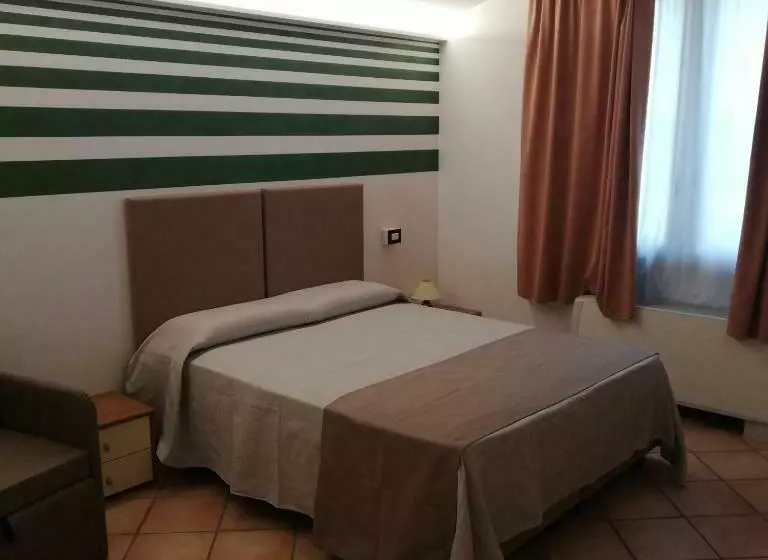 ホテル Agriturismo Pituello