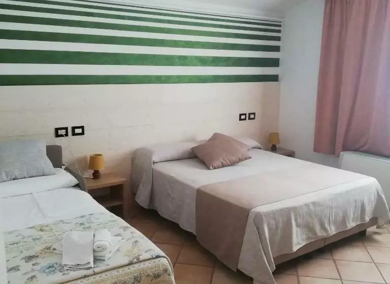 ホテル Agriturismo Pituello