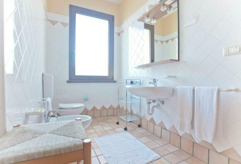 בית מלון כפרי Agriturismo Pituello