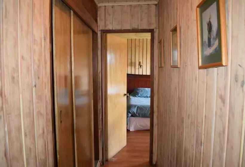 ホテル Cabañas Antulafkén