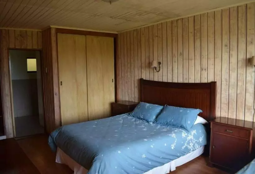 ホテル Cabañas Antulafkén