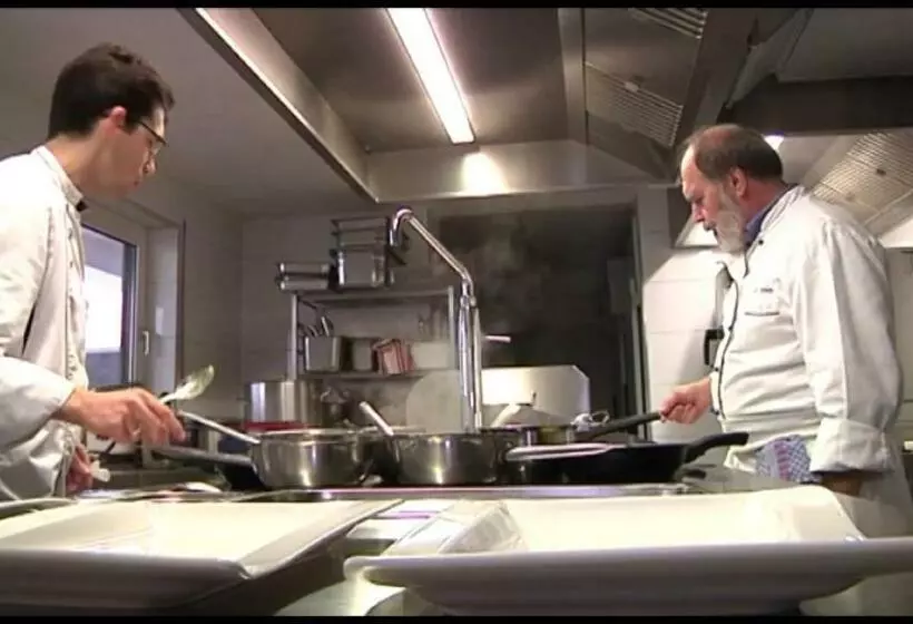 Hotelli Gasthof Traube